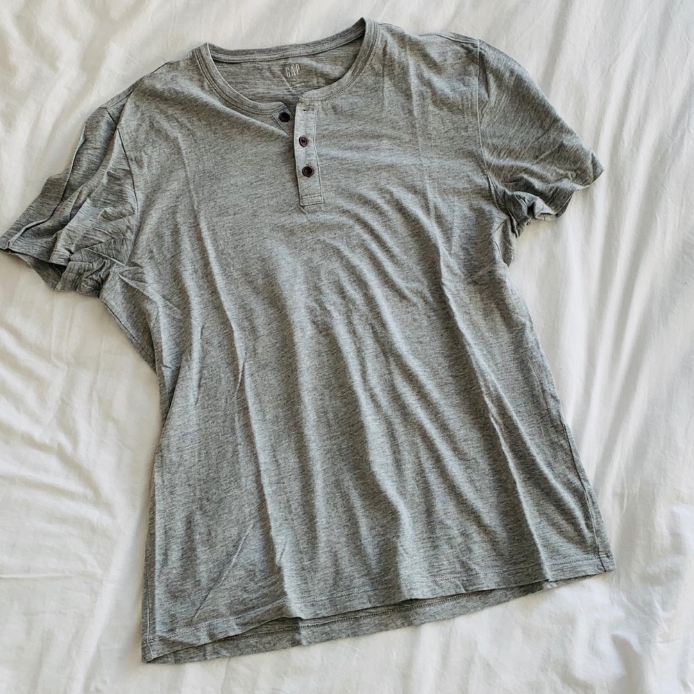 GAP - Men’s Short-Sleeve Tee - Large